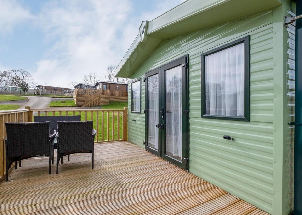 Docker Holiday Park Hotel Carnforth Exterior photo